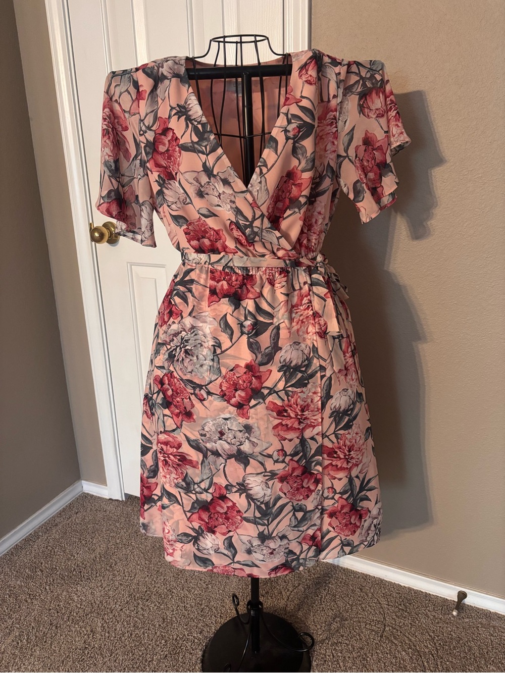 LOFT Peach Floral Wrap Dress with Rose and Gray Blooms - small